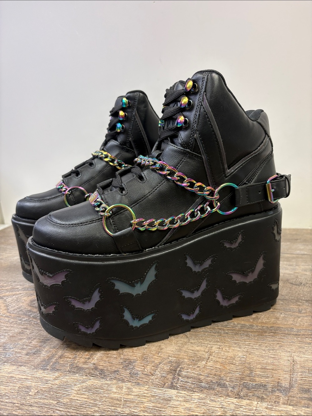 YRU Bat Platform High Top Sneakers Black Iridescent Chains Size 8